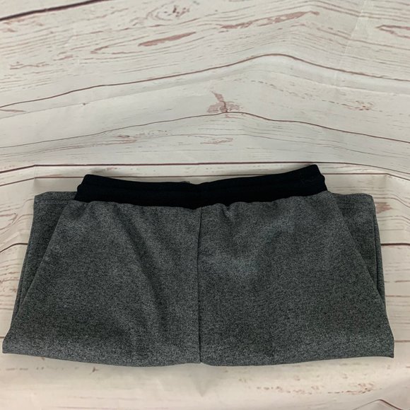 Verde Mens Medium Gray Shorts With Zipper Pockets - Picture 3 of 6